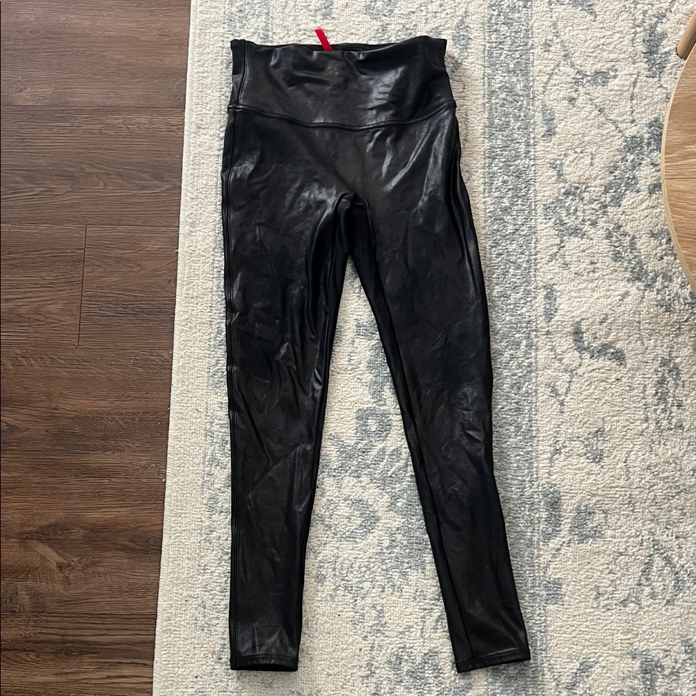 Spanx Leather Leggings Size M Petite